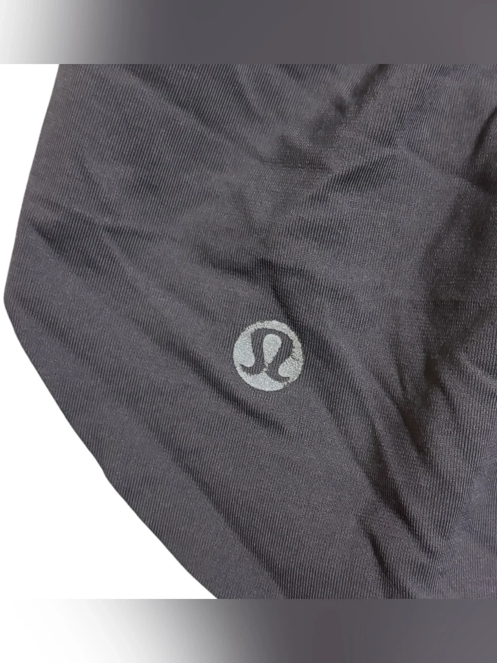 Lululemon Chase Me Running Shorts 2.5” size 2